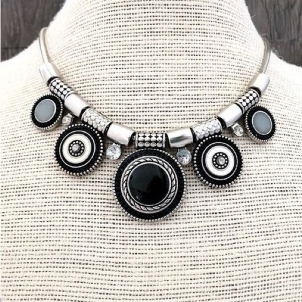 NEW Boho Chic Black White Silver Enamel Concentric Circles Rhinestones Necklace